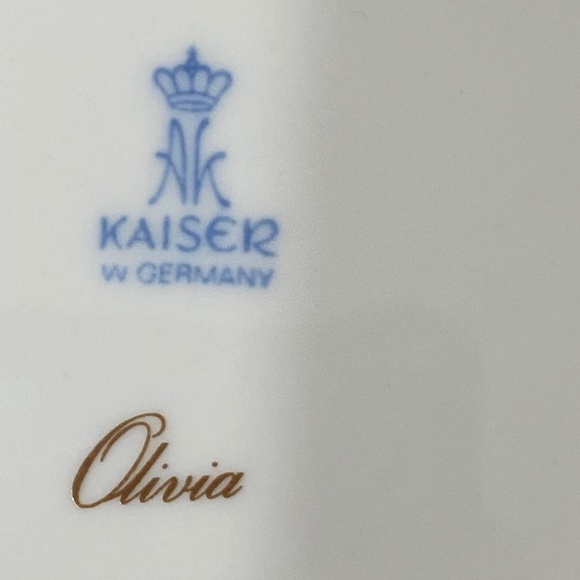 Vintage Kaiser ‘Olivia’  ceramic plate - Picture 14 of 14